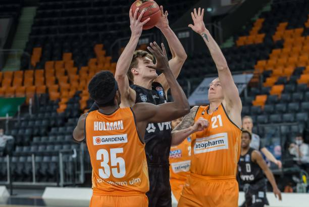 胡桑诺夫的 胡桑诺夫的