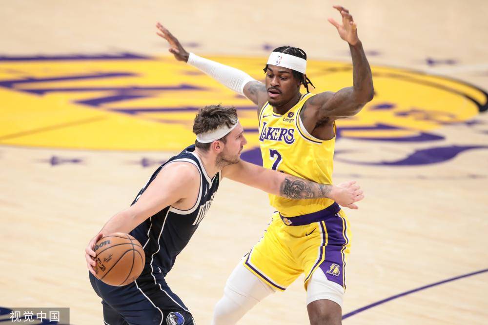 他的表现不 他的表现不